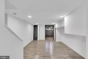 102 S 24th St, Camden, NJ 08105 - Photo 16
