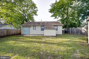 53 Delaware Ave, Sicklerville, NJ 08081 - Photo 18