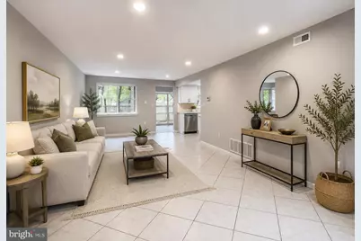 68 Lafayette Lane, Cherry Hill, NJ 08003 - Photo 2