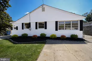 436 Walnut Ave, Gloucester City, NJ 08030 - Photo 2