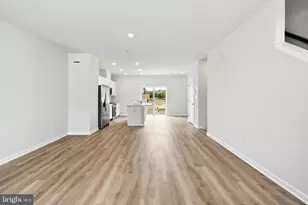 116 Essex Dr, Sicklerville, NJ 08081 - Photo 8
