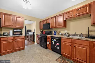33 Normans Ford Dr, Sicklerville, NJ 08081 - Photo 10