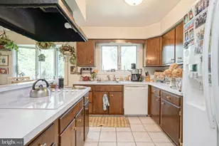 126 Henfield Ave, Cherry Hill, NJ 08003 - Photo 10