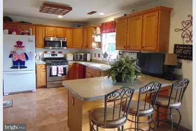 310 E 3rd Avenue E, Runnemede, NJ 08078 - Photo 8