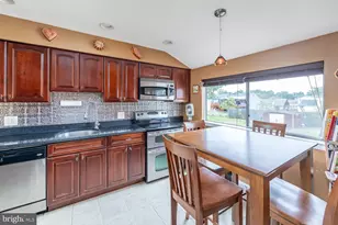 1037 Lynwood Ln, Somerdale, NJ 08083 - Photo 10