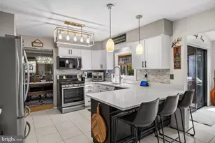 5 Chateau Dr, Cherry Hill, NJ 08003 - Photo 14