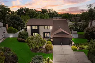 5 Chateau Dr, Cherry Hill, NJ 08003 - Photo 2