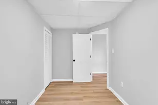 916 Jersey Ave, Gloucester City, NJ 08030 - Photo 10