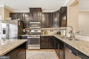 81 Village Green Ln, Sicklerville, NJ 08081 - Photo 6