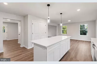 212 Lotus Avenue, Voorhees, NJ 08043 - Photo 8