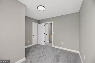 563 Bailey St, Camden, NJ 08102 - Photo 20