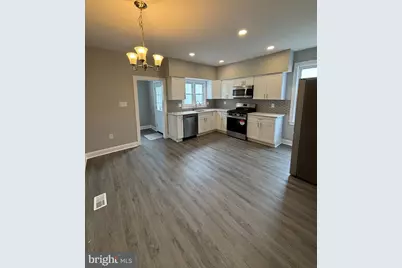426 Middlesex Street, Gloucester City, NJ 08030 - Photo 2