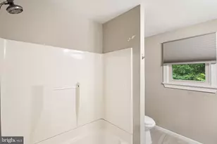 34 St Moritz Dr, Sicklerville, NJ 08081 - Photo 28