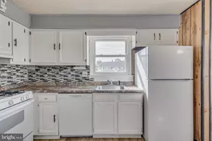 443 Flanders Rd, Bellmawr, NJ 08031 - Photo 10
