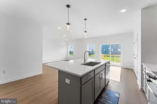 27 Cottonwood Ave, Berlin, NJ 08009 - Photo 10