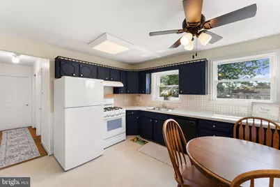 512 Cloverdale Road, Gloucester Township, NJ 08012 - Photo 10