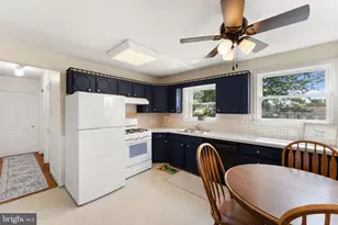 512 Cloverdale Rd, Gloucester Township, NJ 08012 - Photo 10