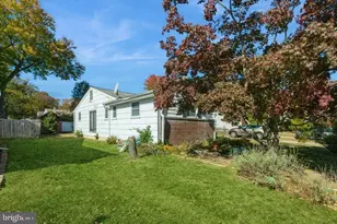 212 3rd Ave W, Cherry Hill, NJ 08002 - Photo 2