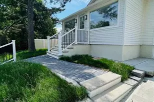 352 Roosevelt Ave, Lindenwold, NJ 08021 - Photo 2