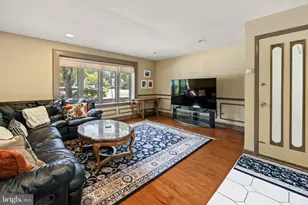 23 Goshawk Ct, Voorhees, NJ 08043 - Photo 6