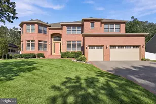 16 Bunning Dr, Voorhees, NJ 08043 - Photo 1