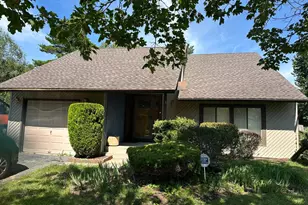 16 Piedmond Ln, Sicklerville, NJ 08081 - Photo 2