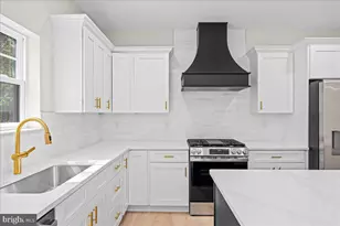 102 Blue Anchor Rd, Sicklerville, NJ 08081 - Photo 12