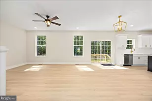 102 Blue Anchor Rd, Sicklerville, NJ 08081 - Photo 8