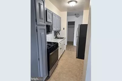 404 Barclay Towers #404, Cherry Hill, NJ 08034 - Photo 2