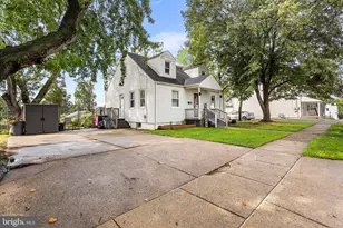 28 6th Ave, Gloucester Township, NJ 08029 - Photo 2