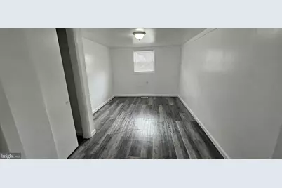 109 N Burlington Street, Gloucester City, NJ 08030 - Photo 10