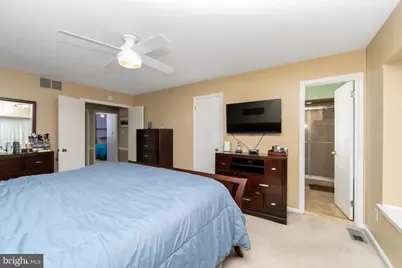 27 Crofton Commons, Cherry Hill, NJ 08034 - Photo 12
