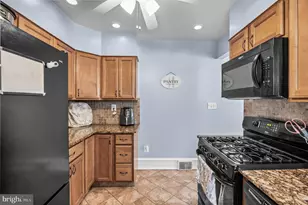 137 W Pine St, Audubon, NJ 08106 - Photo 10