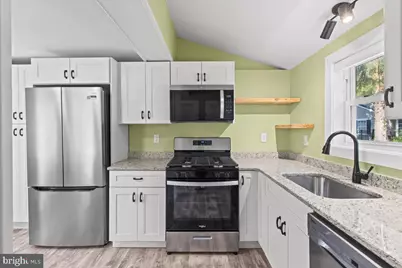 135 Albany Avenue, Barrington, NJ 08007 - Photo 12