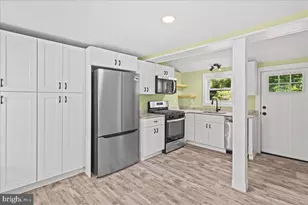 135 Albany Ave, Barrington, NJ 08007 - Photo 10
