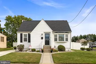 39 Worthington Ave, Bellmawr, NJ 08031 - Photo 2