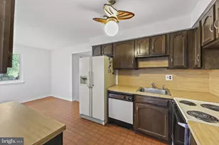 48 Strathmore Dr, Cherry Hill, NJ 08003 - Photo 12