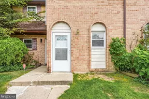 241 La Cascata, Clementon, NJ 08021 - Photo 2