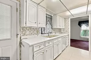 6 Holly Dr, Sicklerville, NJ 08081 - Photo 6