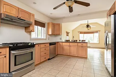 605 Mansion Avenue, Audubon, NJ 08106 - Photo 18