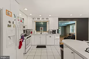 409 Bradford Rd, Cherry Hill, NJ 08034 - Photo 10