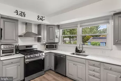 1104 Essex Avenue, Voorhees, NJ 08043 - Photo 12