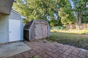 151 Hampshire Rd, Sicklerville, NJ 08081 - Photo 18