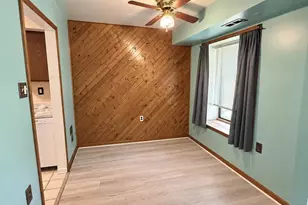 1004 Timber Creek Rd, Clementon, NJ 08021 - Photo 2