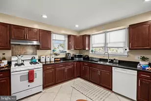 3815 Royal Ave, Pennsauken, NJ 08110 - Photo 10