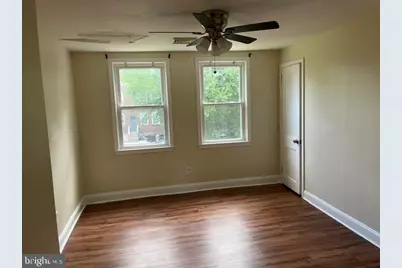 240 Wilmont Avenue, Camden, NJ 08105 - Photo 8