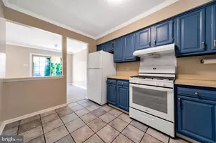 14 Franklin Dr, Voorhees, NJ 08043 - Photo 2