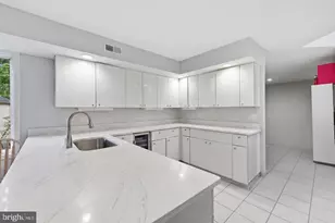 916 Chanticleer, Cherry Hill, NJ 08003 - Photo 18