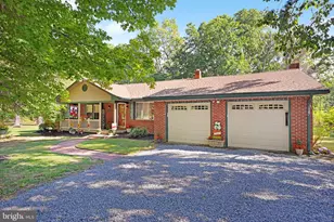152 Cedarbrook Rd, Sicklerville, NJ 08081 - Photo 1