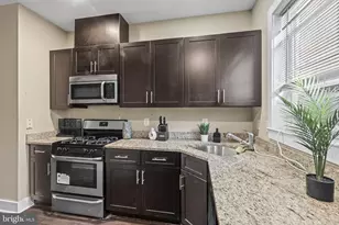 576 Berkley St, Camden, NJ 08103 - Photo 8